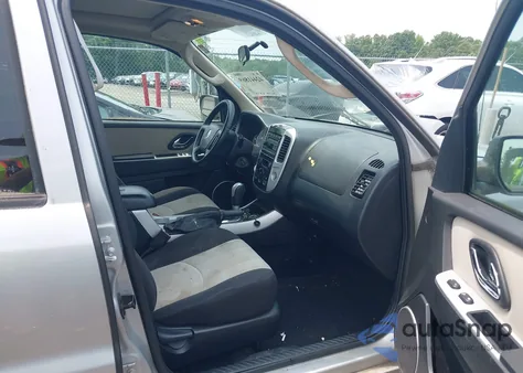 2005 Mercury Mariner Luxury/Premier from USA, damaged, VIN 4M2CU57135DJ23718